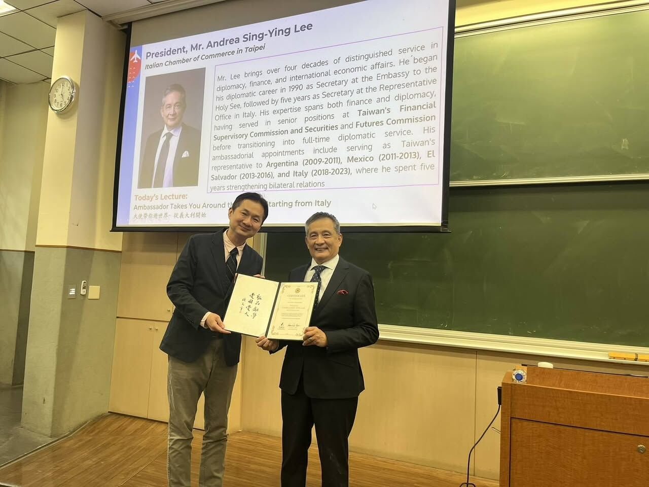 ICCT President Andrea Sing-Ying Lee lecturing at National Taiwan University